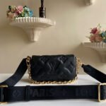 WALLET ON STRAP BUBBLEGRAM - Image 6