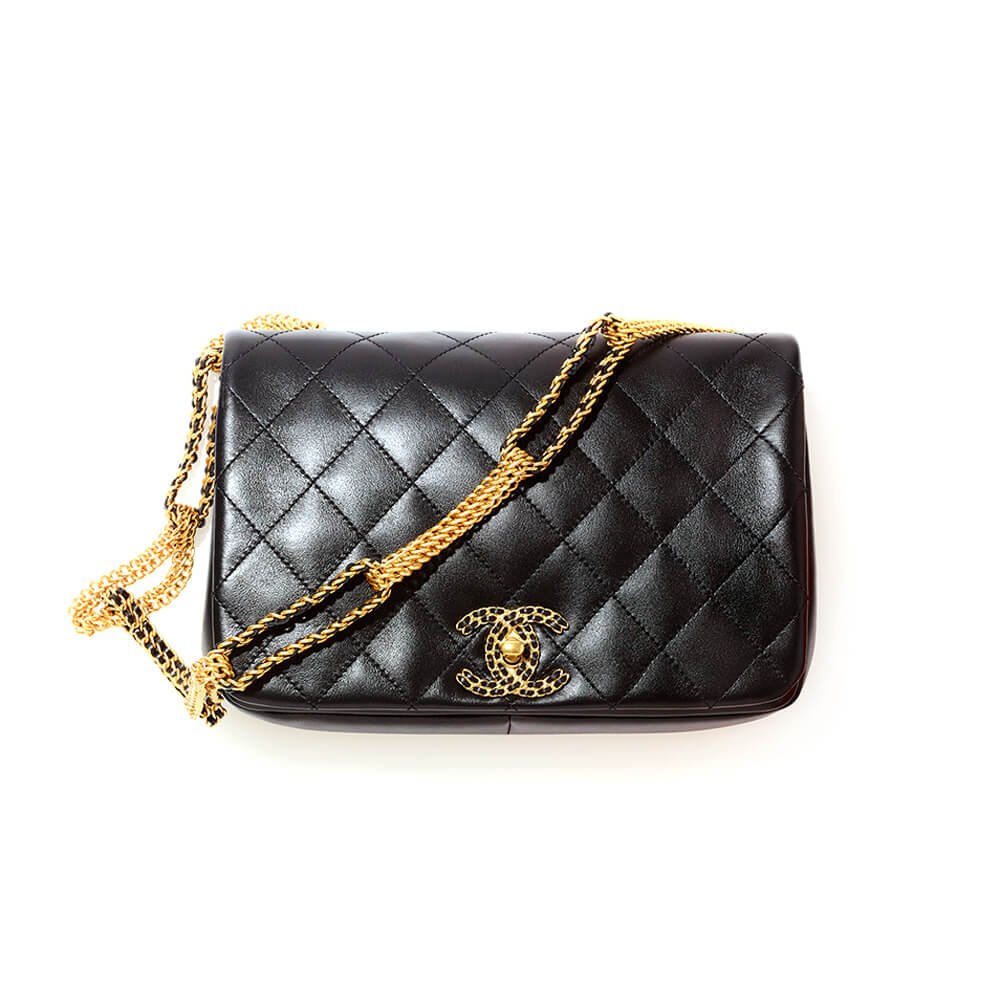 03e753a77277c120e6a1aaa6fadae723.jpg CHANEL FLAP BAG - Image 1