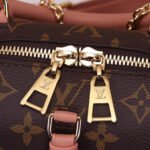 LV Petite Malle Souple Handbag - Image 3