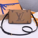LV Double Zip Pochette - Image 4