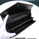 Saint Laurent Chain-strap YSL-plaque grained-leather wallet - Image 2