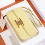 CELINE TRIOMPHE SHOULDER BAG - Image 2