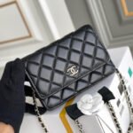 Chanel MINI WALLET ON CHAIN - Image 6