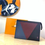 LV Pochette Voyage MM - Image 6