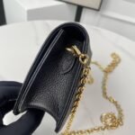 LV Wallet On Chain Lily - Image 4
