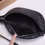 LV Campus Bumbag - Image 3