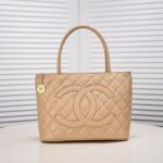 CHANEL Medallion Tote Bag - Image 4
