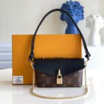 PADLOCK ON STRAP - Image 3