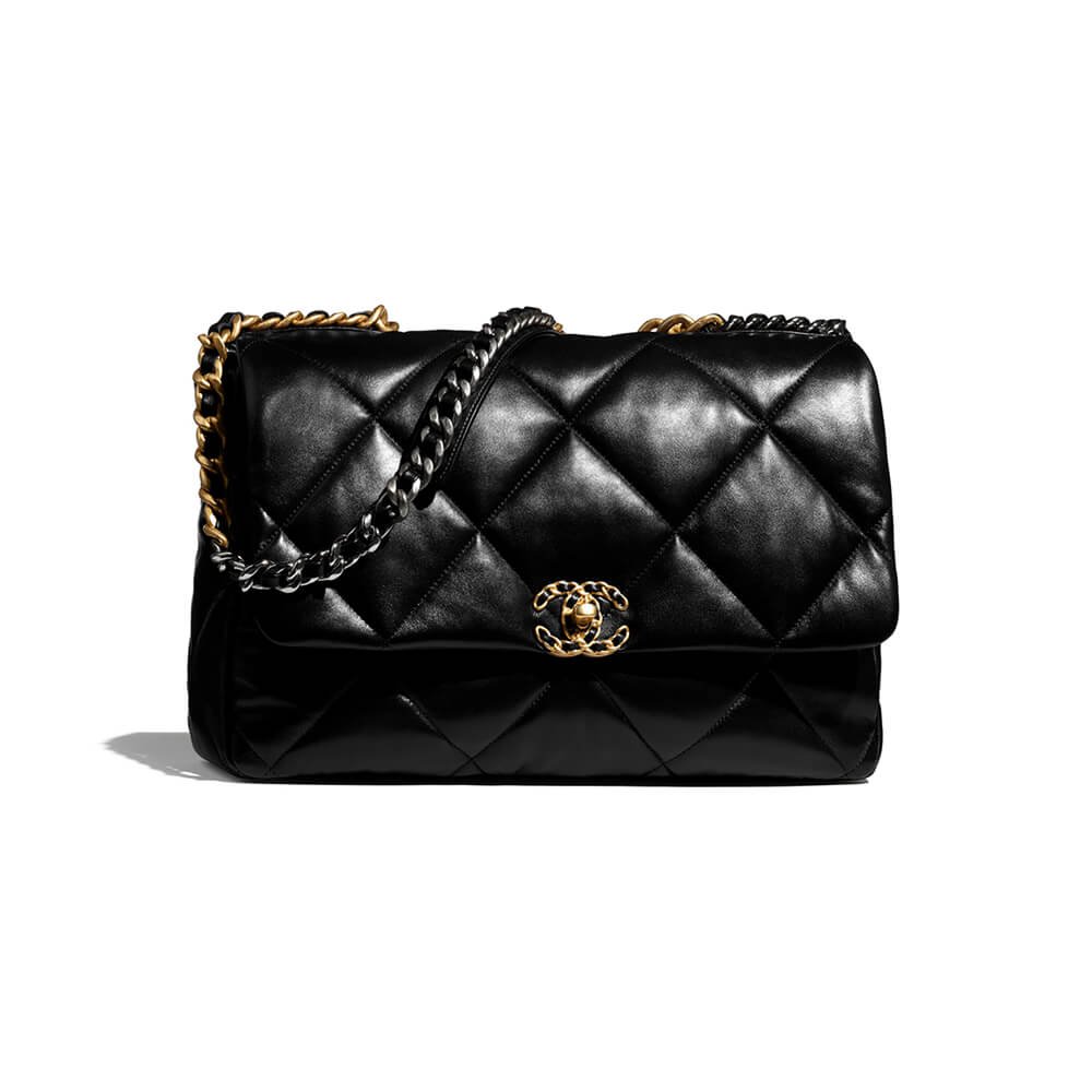 338812b04943fc6821010f982a025f7d.jpg CHANEL 19 MAXI HANDBAG - Image 1