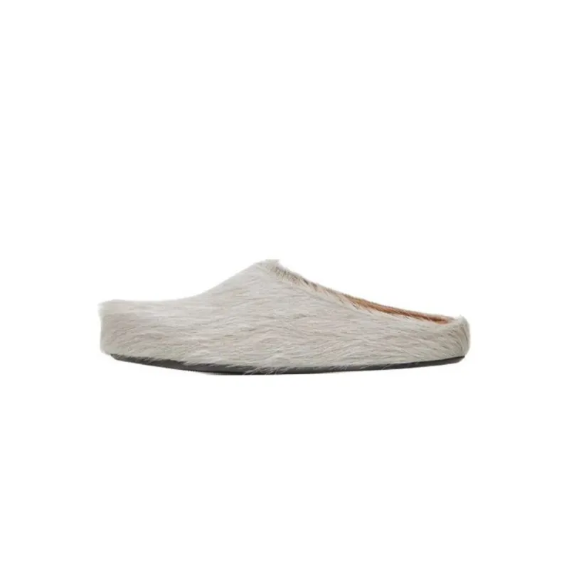 3478eab8fc321ceee6b2091bbc6467a2.webp Marni Long hair Calfskin Fussbett Sabot Grey SBMR000600P412200N15 - Image 1