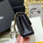 CHANEL MINI FLAP BAG - Image 3