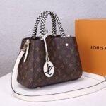LV Montaigne BB Handbag - Image 2