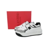 Valentino Garavani ONE STUD Low-Top Sneaker White and grey - Image 5