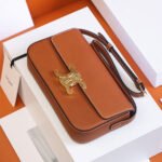 CELINE TRIOMPHE SHOULDER BAG - Image 3