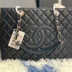 CHANEL Grand Shopping Tote - Image 5