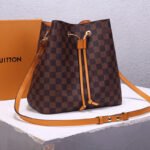 LV NeoNoe Bucket Bag - Image 4