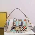 Fendi Baguette - Image 3
