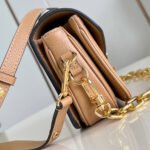 LV Pochette Metis East West - Image 5