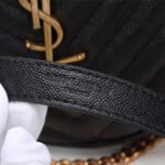 VINYLE ROUND CAMERA BAG IN CHEVRON-QUILTED GRAIN DE POUDRE EMBOSSED LEATHER - Image 3