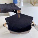 PADLOCK ON STRAP - Image 6