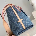 LV CarryAll MM - Image 6