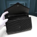 Saint Laurent Chain-strap YSL-plaque grained-leather wallet - Image 4