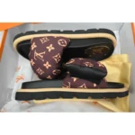 PK God Batch LOUIS VUITTON Pool Pillow Comfort Brown bread - Image 3