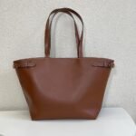 CELINE MEDIUM CABAS ANAIS CUIR TRIOMPHE IN GRAINED CALFSKIN - Image 6