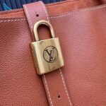 LV Low Key Cabas MM - Image 5