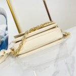 LV Pochette Metis East West - Image 3