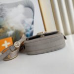 LV PONT 9 SOFT PM - Image 4