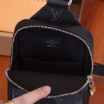 LV OUTDOOR SLINGBAG - Image 3
