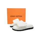 PK God Batch LOUIS VUITTON Pool Pillow white - Image 3