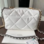 CHANEL 19 Large Handbag - Image 2