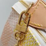 LV Pochette Accessoires - Image 4