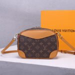 LV Deauville Mini Handbag - Image 6