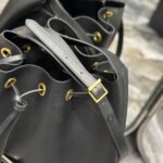 PARIS VII LARGE FLAT HOBO BAG IN SMOOTH LEATHER - Image 2