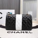 CHANEL CLASSIC HANDBAG - Image 3