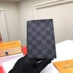 LV PASSPORT COVER - Image 5