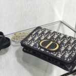 2-IN-1 30 MONTAIGNE POUCH - Image 5