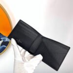 LV Multiple Wallet - Image 4