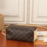 LV Bloom Pouch - Image 2