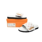 PK God Batch LOUIS VUITTON Pool Pillow Comfort White yellow label - Image 6