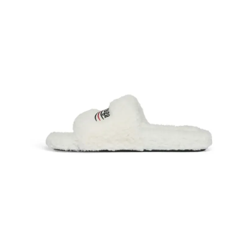 c2976e9a32a5396da47fa4f478cb9d38.webp Balenciaga Furry Slides White - Image 1