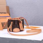 LV Noe Purse - Image 4