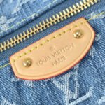 LV Hills Pochette - Image 5