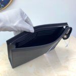 LV Pochette Voyage MM - Image 2