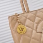 CHANEL Medallion Tote Bag - Image 5