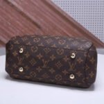 LV Montaigne BB Handbag - Image 2