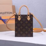 LV Petit Sac Plat Bag - Image 3